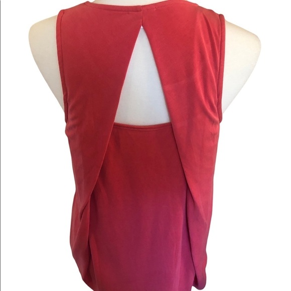 Open-back Pink Splendid Sleeveless Top - Picture 4 of 9